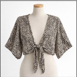 American Eagle Cheetah Leopard Animal Print Tie Front Bell Sleeve Shrug Size M/L